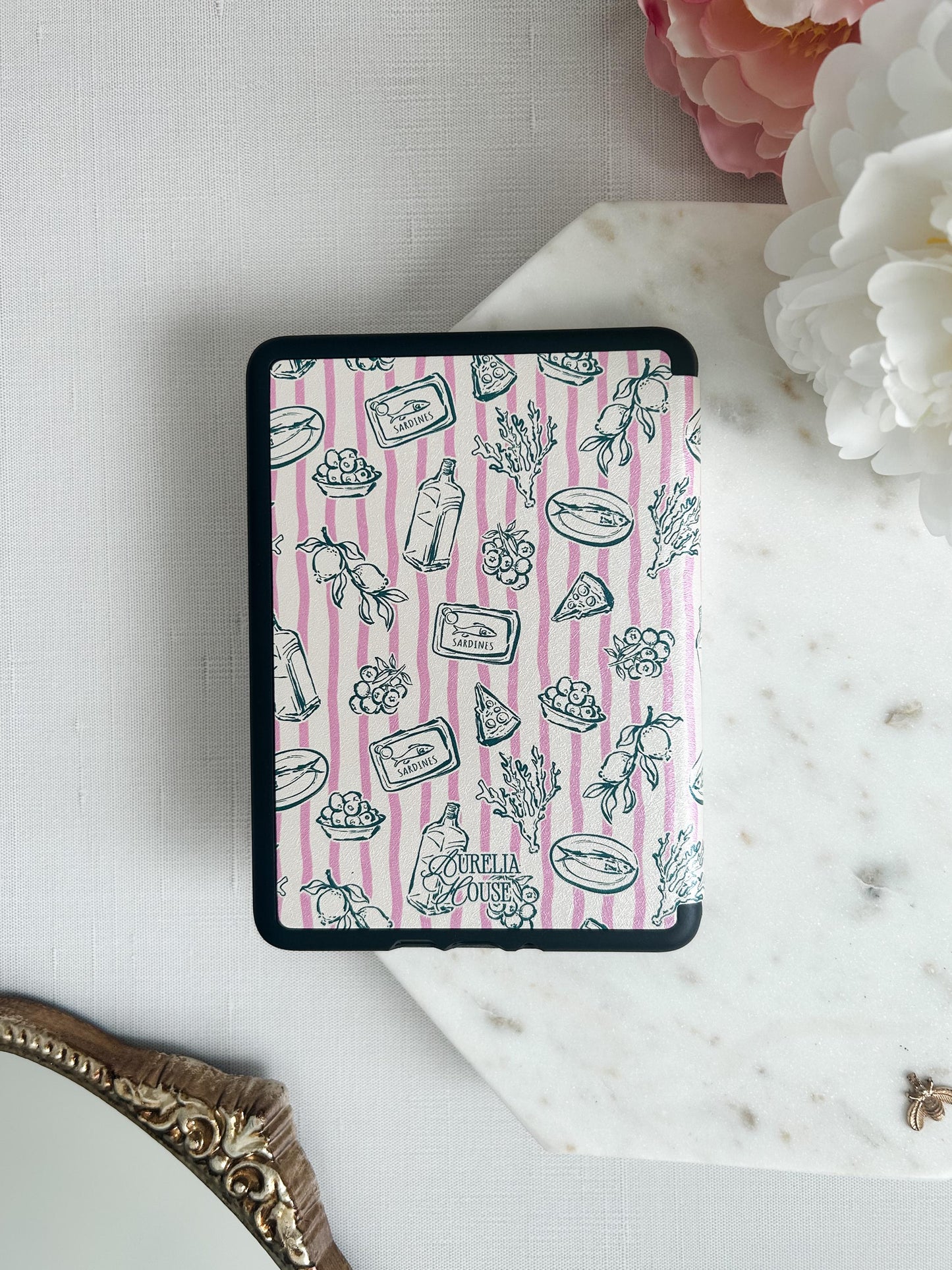 Italian Summer Kindle Case With Hand Strap