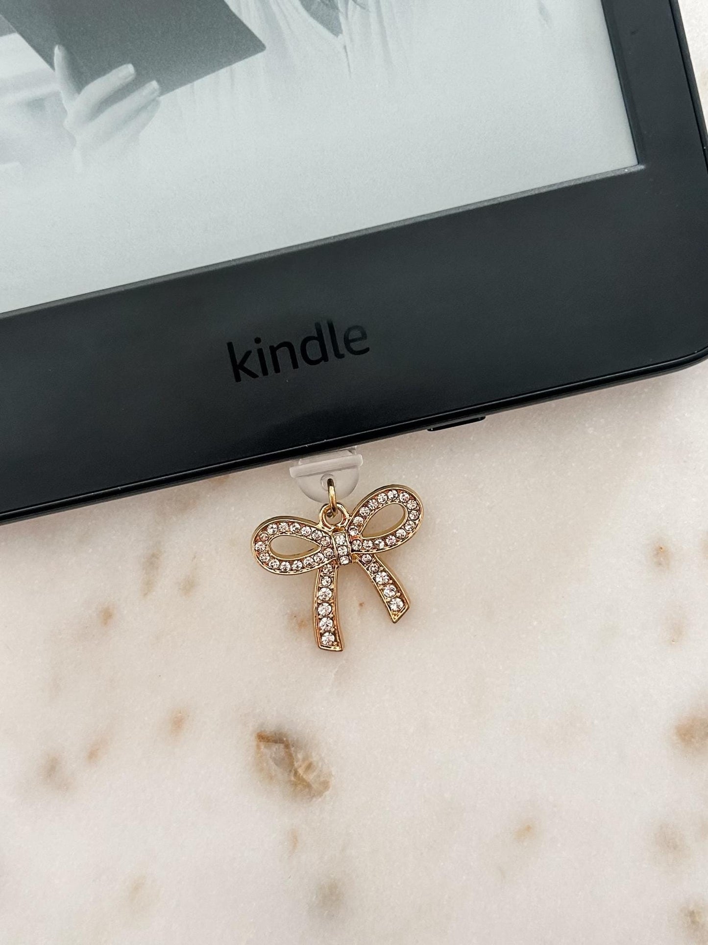Bow Charm Kindle Dust Plug (USB-C Dust Plug)